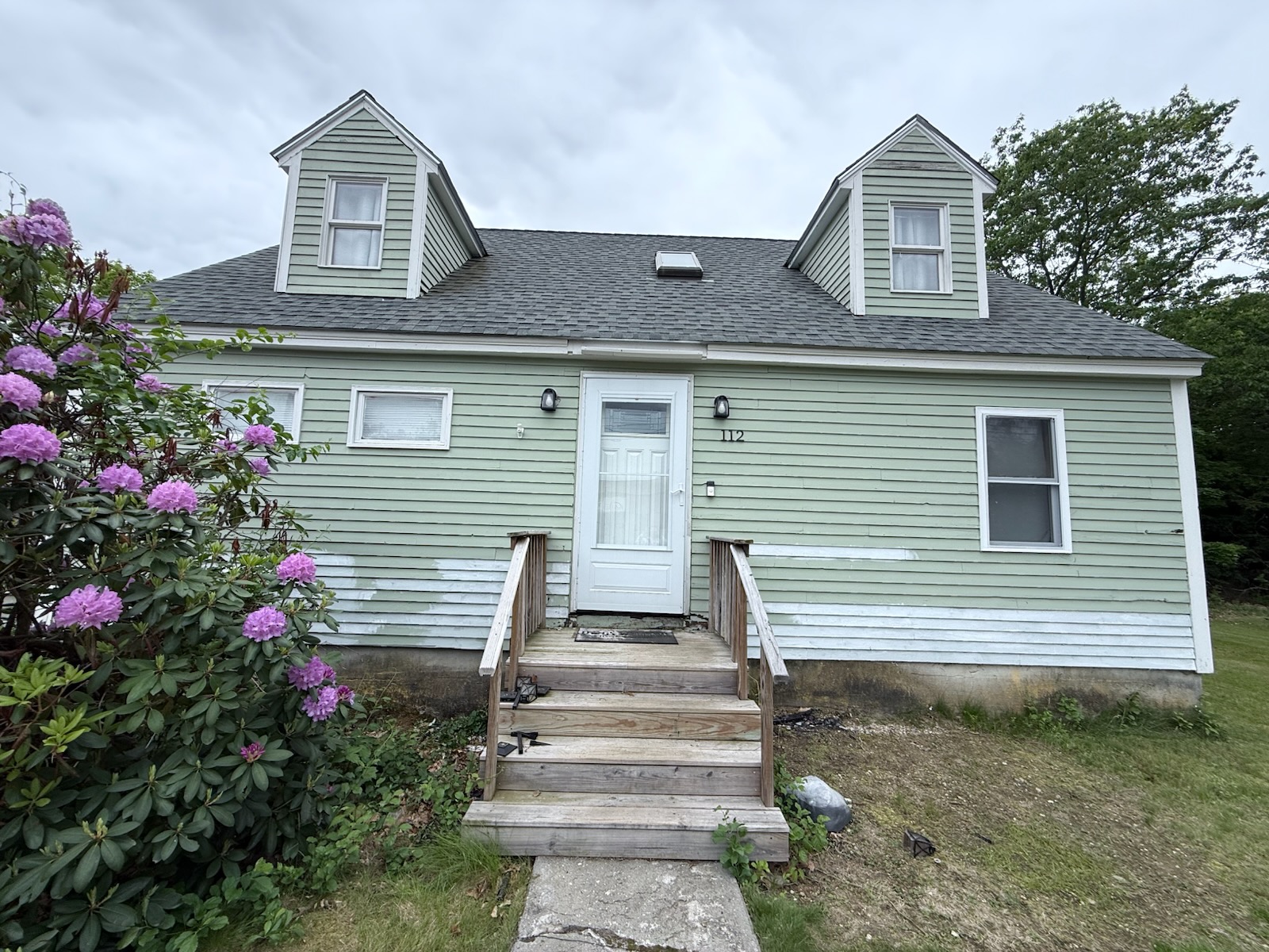 Exterior priming and surface preparation on a home